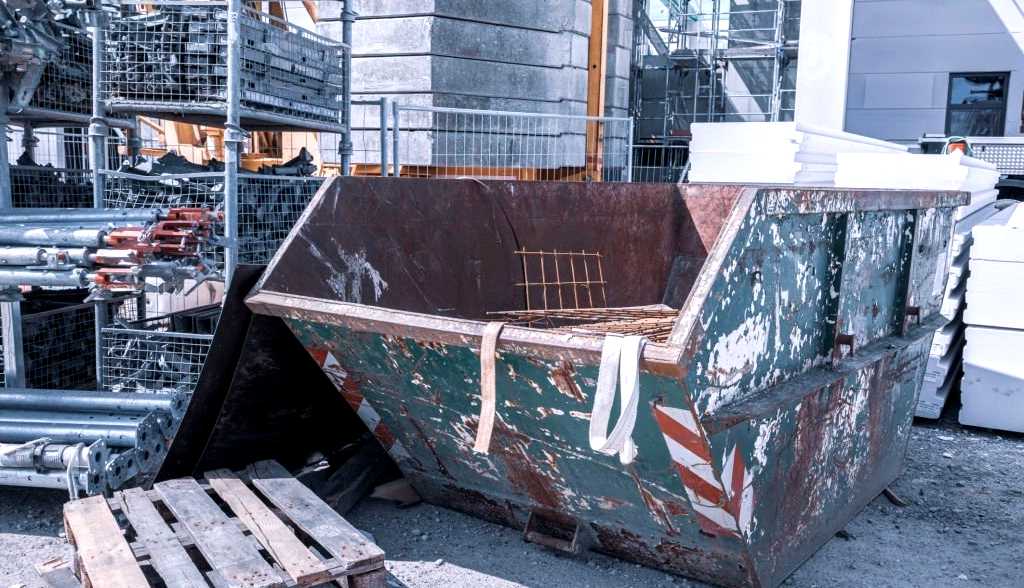 Cheap Skip Hire Services in Hollywater